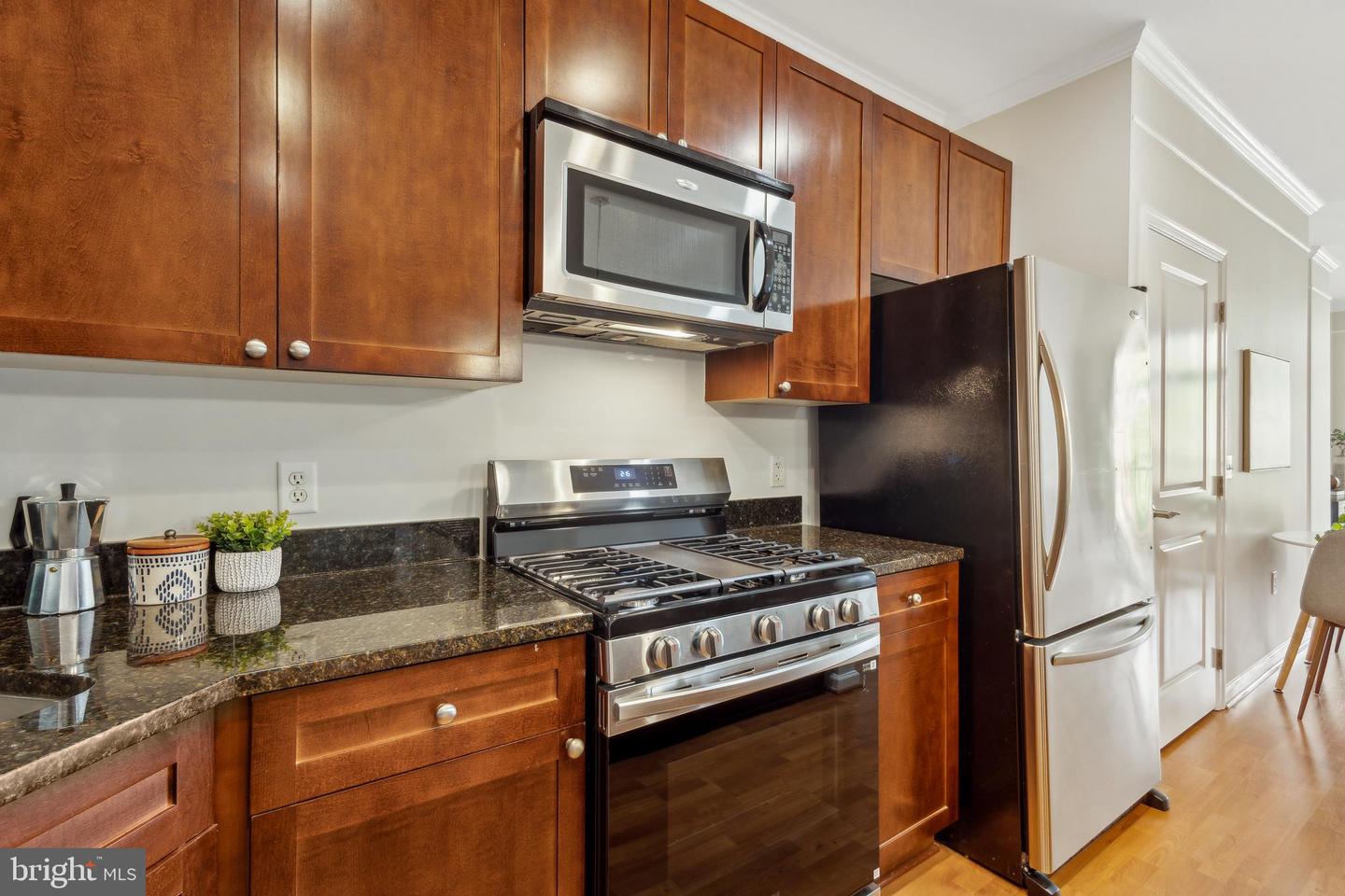 444 W BROAD ST #410, FALLS CHURCH, Virginia 22046, 2 Bedrooms Bedrooms, ,2 BathroomsBathrooms,Residential,For sale,444 W BROAD ST #410,VAFA2002950 MLS # VAFA2002950