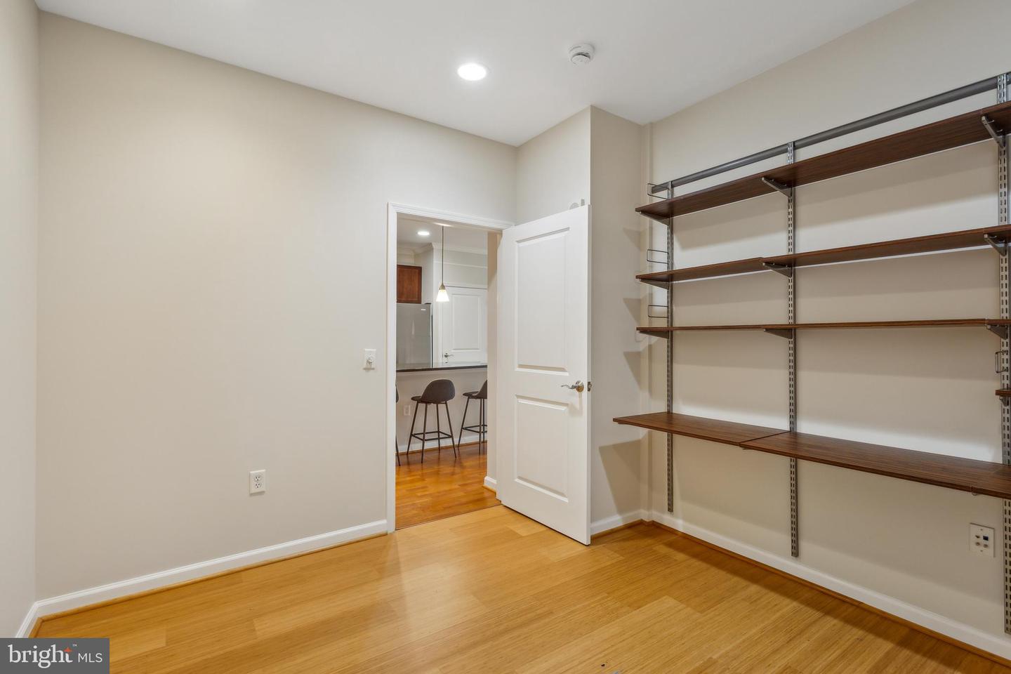 444 W BROAD ST #410, FALLS CHURCH, Virginia 22046, 2 Bedrooms Bedrooms, ,2 BathroomsBathrooms,Residential,For sale,444 W BROAD ST #410,VAFA2002950 MLS # VAFA2002950