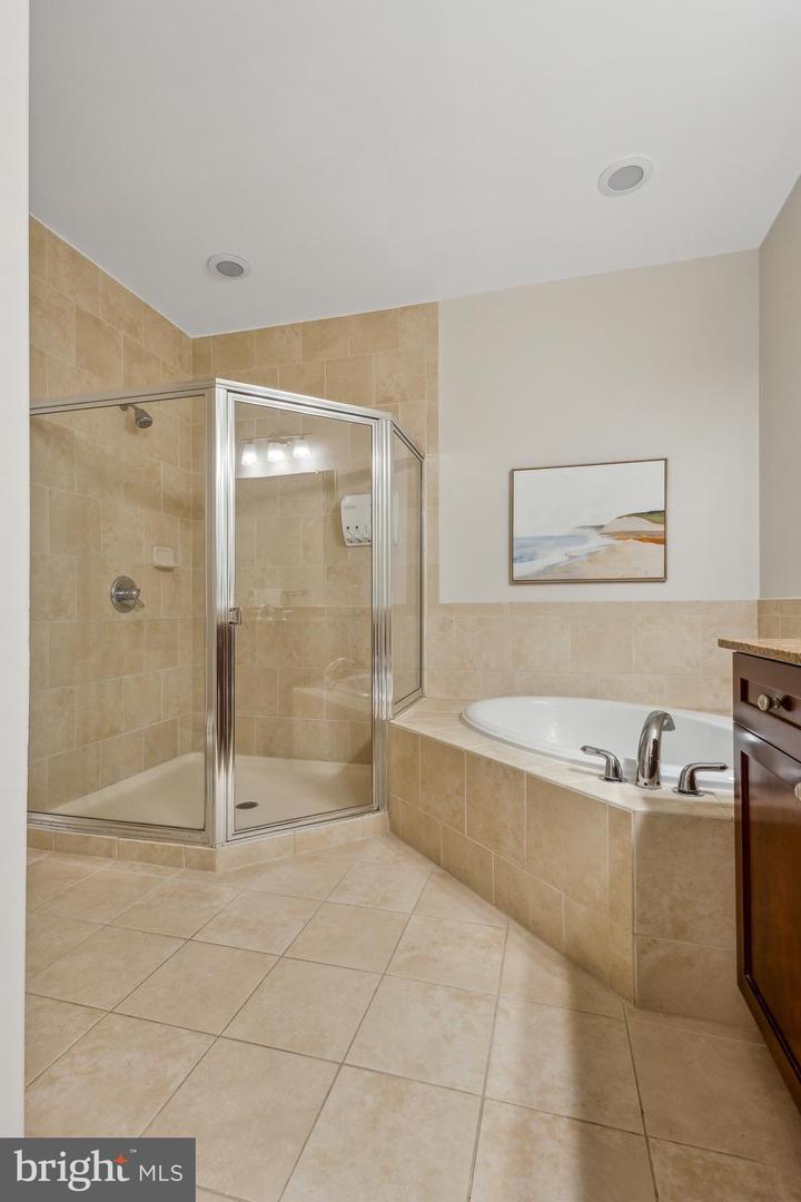 444 W BROAD ST #410, FALLS CHURCH, Virginia 22046, 2 Bedrooms Bedrooms, ,2 BathroomsBathrooms,Residential,For sale,444 W BROAD ST #410,VAFA2002950 MLS # VAFA2002950