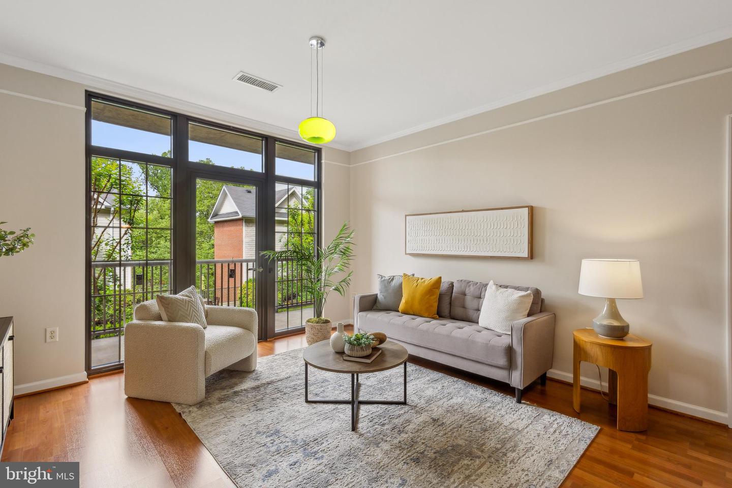 444 W BROAD ST #410, FALLS CHURCH, Virginia 22046, 2 Bedrooms Bedrooms, ,2 BathroomsBathrooms,Residential,For sale,444 W BROAD ST #410,VAFA2002950 MLS # VAFA2002950
