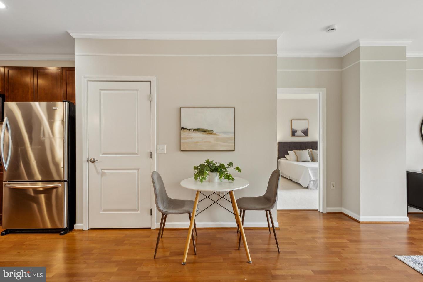 444 W BROAD ST #410, FALLS CHURCH, Virginia 22046, 2 Bedrooms Bedrooms, ,2 BathroomsBathrooms,Residential,For sale,444 W BROAD ST #410,VAFA2002950 MLS # VAFA2002950