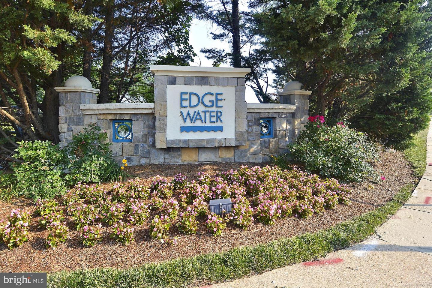 1704 LAKE SHORE CREST DR #32, RESTON, Virginia 20190, 2 Bedrooms Bedrooms, ,1 BathroomBathrooms,Residential,For sale,1704 LAKE SHORE CREST DR #32,VAFX2237796 MLS # VAFX2237796