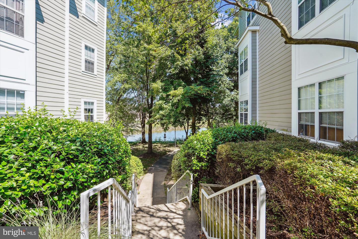 1704 LAKE SHORE CREST DR #32, RESTON, Virginia 20190, 2 Bedrooms Bedrooms, ,1 BathroomBathrooms,Residential,For sale,1704 LAKE SHORE CREST DR #32,VAFX2237796 MLS # VAFX2237796