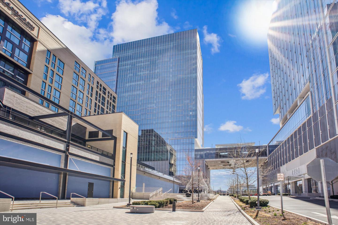 1704 LAKE SHORE CREST DR #32, RESTON, Virginia 20190, 2 Bedrooms Bedrooms, ,1 BathroomBathrooms,Residential,For sale,1704 LAKE SHORE CREST DR #32,VAFX2237796 MLS # VAFX2237796