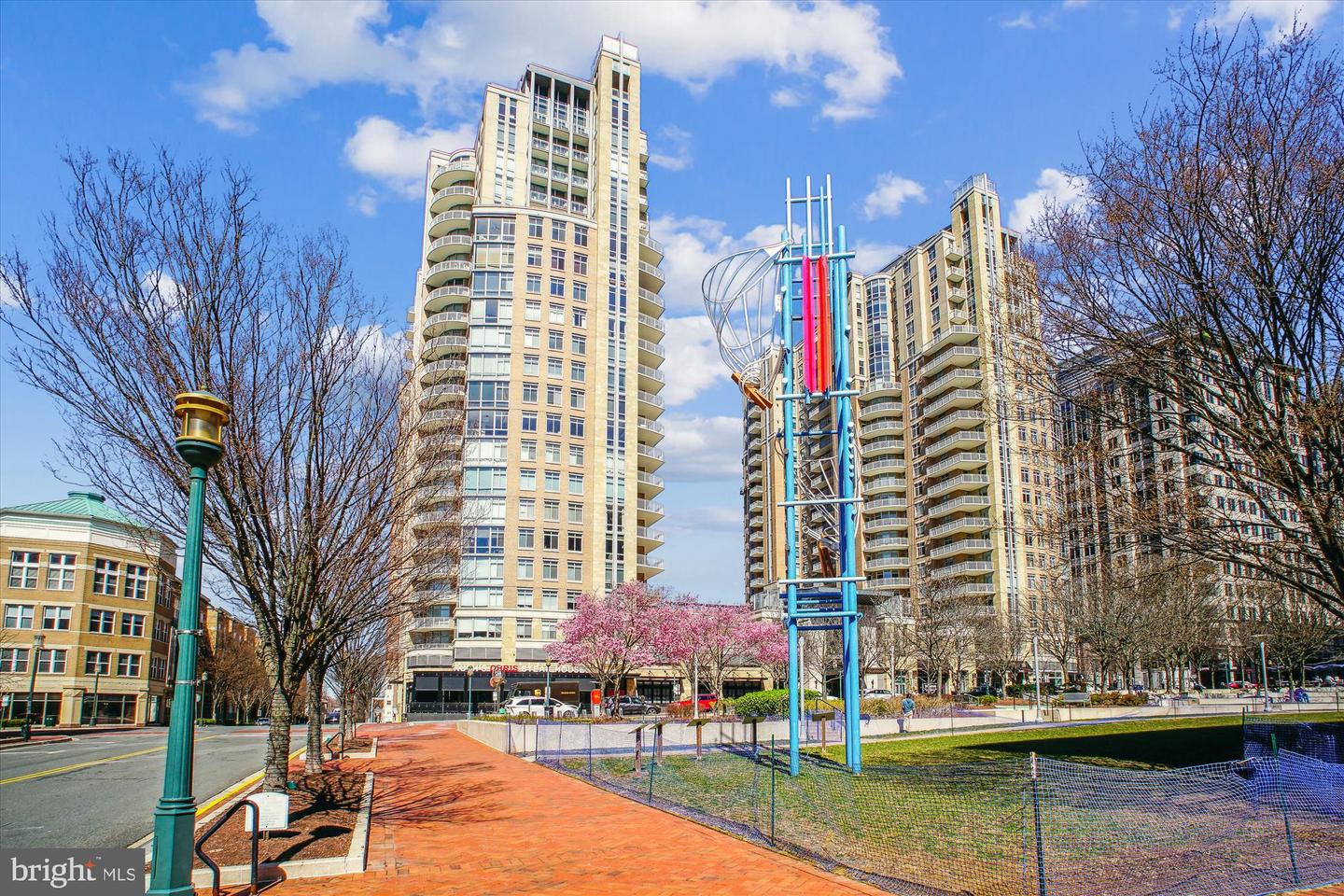 1704 LAKE SHORE CREST DR #32, RESTON, Virginia 20190, 2 Bedrooms Bedrooms, ,1 BathroomBathrooms,Residential,For sale,1704 LAKE SHORE CREST DR #32,VAFX2237796 MLS # VAFX2237796