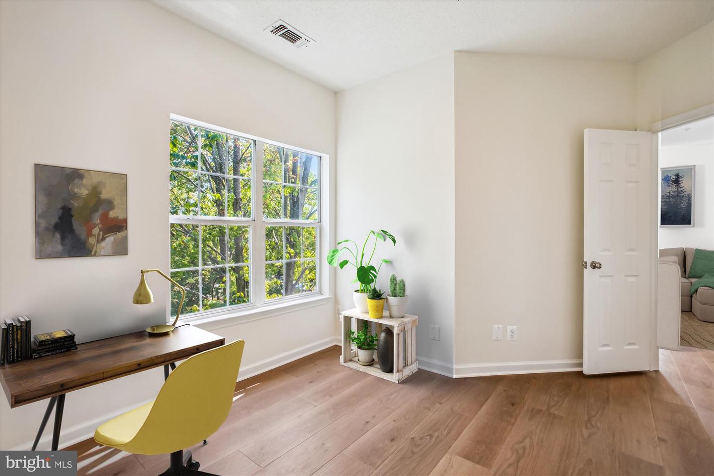1704 LAKE SHORE CREST DR #32, RESTON, Virginia 20190, 2 Bedrooms Bedrooms, ,1 BathroomBathrooms,Residential,For sale,1704 LAKE SHORE CREST DR #32,VAFX2237796 MLS # VAFX2237796