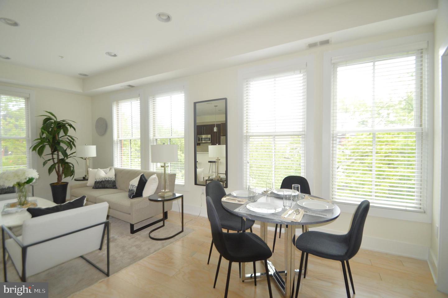 1421 FLORIDA AVE NW #5, WASHINGTON, District Of Columbia 20009, 2 Bedrooms Bedrooms, ,2 BathroomsBathrooms,Residential,For sale,1421 FLORIDA AVE NW #5,DCDC2198076 MLS # DCDC2198076