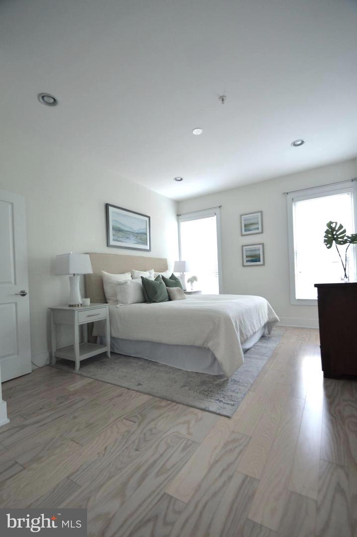 1421 FLORIDA AVE NW #5, WASHINGTON, District Of Columbia 20009, 2 Bedrooms Bedrooms, ,2 BathroomsBathrooms,Residential,For sale,1421 FLORIDA AVE NW #5,DCDC2198076 MLS # DCDC2198076
