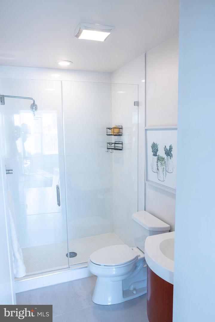 1421 FLORIDA AVE NW #5, WASHINGTON, District Of Columbia 20009, 2 Bedrooms Bedrooms, ,2 BathroomsBathrooms,Residential,For sale,1421 FLORIDA AVE NW #5,DCDC2198076 MLS # DCDC2198076