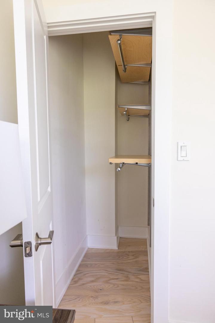 1421 FLORIDA AVE NW #5, WASHINGTON, District Of Columbia 20009, 2 Bedrooms Bedrooms, ,2 BathroomsBathrooms,Residential,For sale,1421 FLORIDA AVE NW #5,DCDC2198076 MLS # DCDC2198076