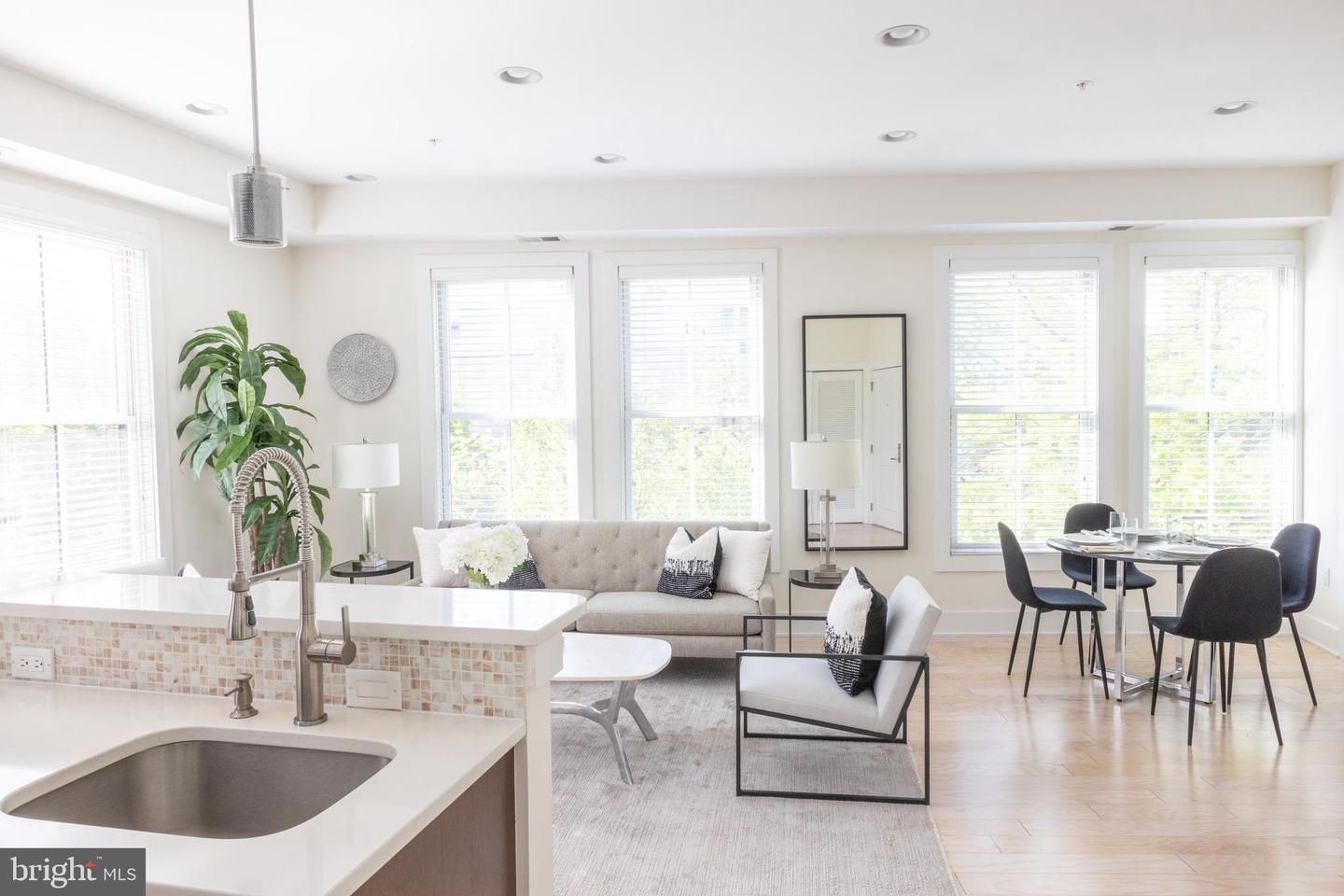 1421 FLORIDA AVE NW #5, WASHINGTON, District Of Columbia 20009, 2 Bedrooms Bedrooms, ,2 BathroomsBathrooms,Residential,For sale,1421 FLORIDA AVE NW #5,DCDC2198076 MLS # DCDC2198076