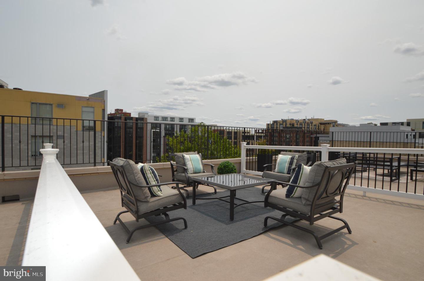 1421 FLORIDA AVE NW #5, WASHINGTON, District Of Columbia 20009, 2 Bedrooms Bedrooms, ,2 BathroomsBathrooms,Residential,For sale,1421 FLORIDA AVE NW #5,DCDC2198076 MLS # DCDC2198076