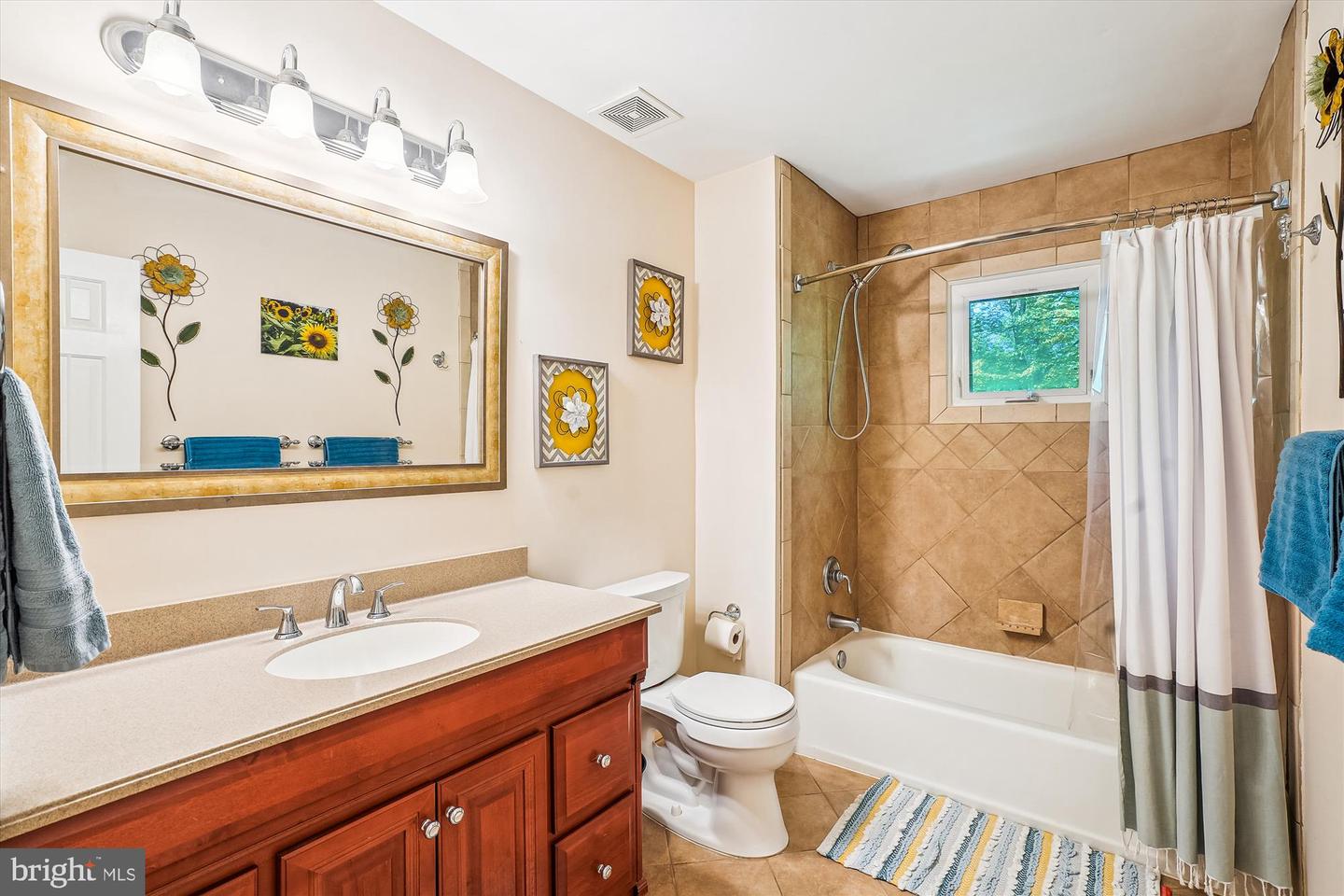 12532 BELFIELD CT, WOODBRIDGE, Virginia 22192, 4 Bedrooms Bedrooms, ,3 BathroomsBathrooms,Residential,For sale,12532 BELFIELD CT,VAPW2093444 MLS # VAPW2093444