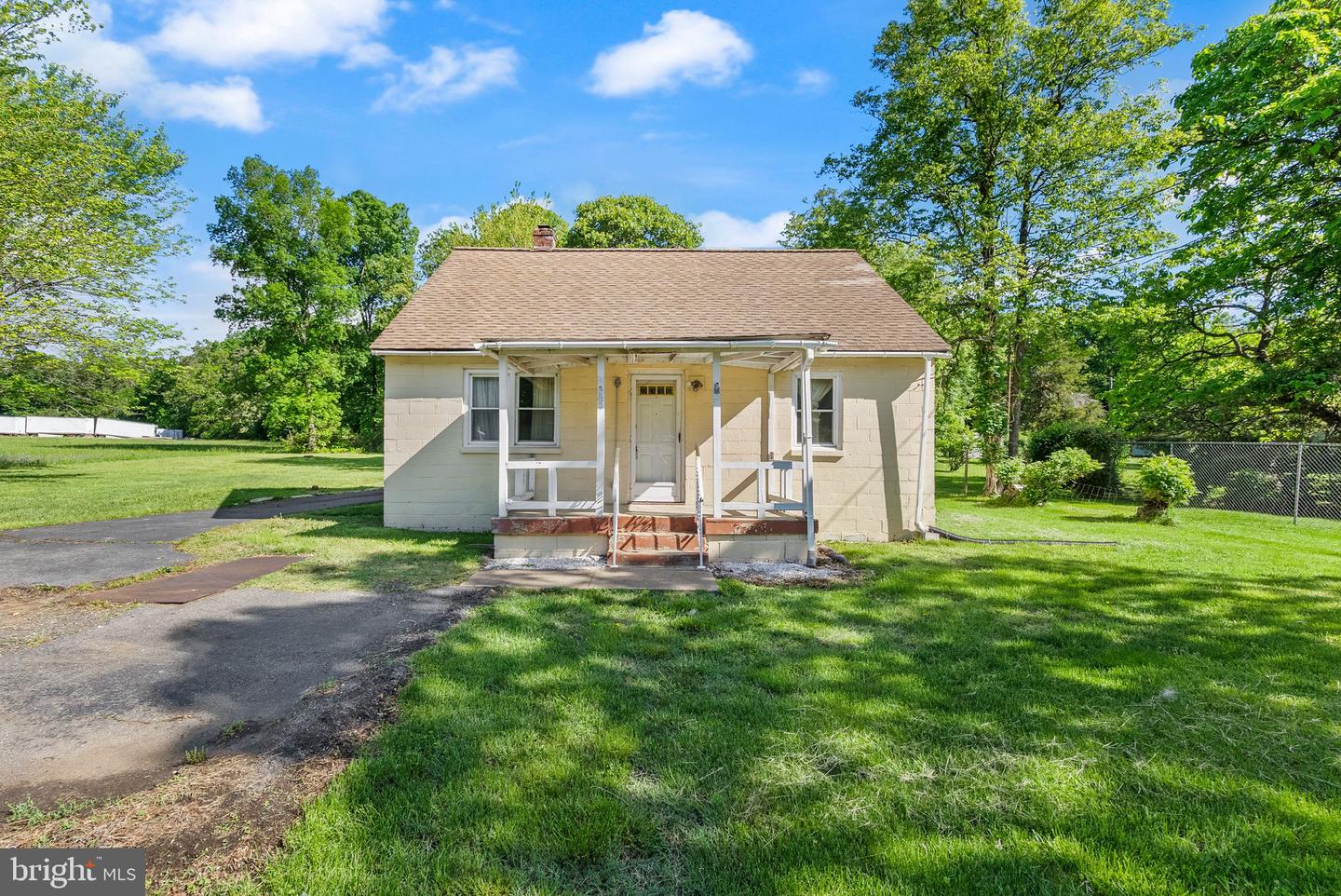13616 NOKESVILLE RD, NOKESVILLE, Virginia 20181, 3 Bedrooms Bedrooms, ,1 BathroomBathrooms,Residential,For sale,13616 NOKESVILLE RD,VAPW2093482 MLS # VAPW2093482
