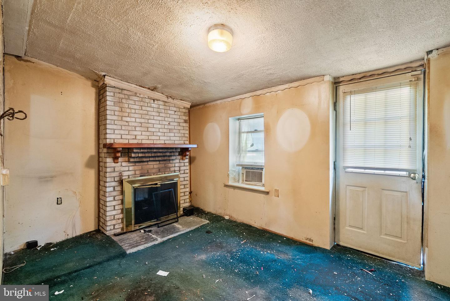 13616 NOKESVILLE RD, NOKESVILLE, Virginia 20181, 3 Bedrooms Bedrooms, ,1 BathroomBathrooms,Residential,For sale,13616 NOKESVILLE RD,VAPW2093482 MLS # VAPW2093482
