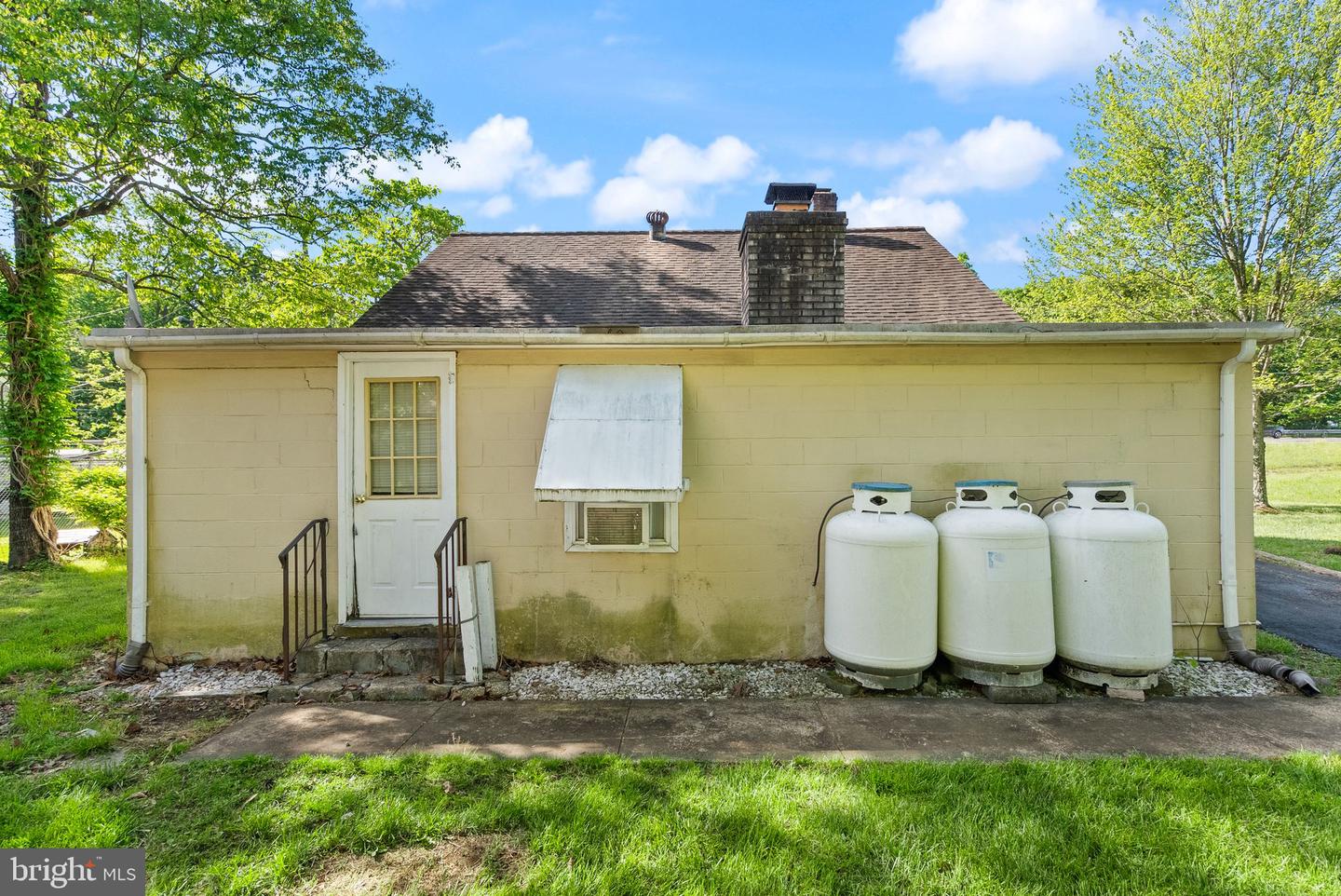 13616 NOKESVILLE RD, NOKESVILLE, Virginia 20181, 3 Bedrooms Bedrooms, ,1 BathroomBathrooms,Residential,For sale,13616 NOKESVILLE RD,VAPW2093482 MLS # VAPW2093482