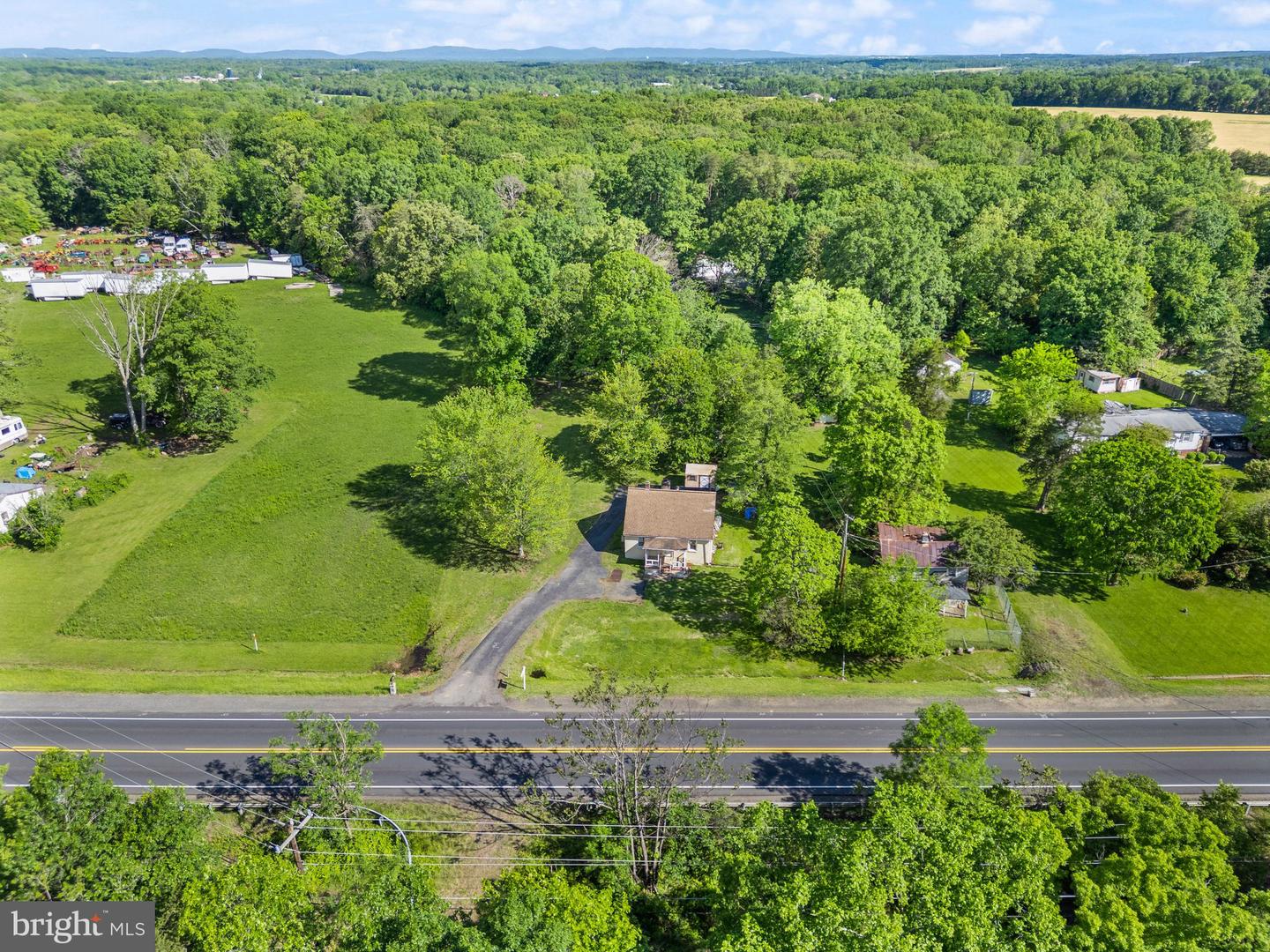13616 NOKESVILLE RD, NOKESVILLE, Virginia 20181, 3 Bedrooms Bedrooms, ,1 BathroomBathrooms,Residential,For sale,13616 NOKESVILLE RD,VAPW2093482 MLS # VAPW2093482