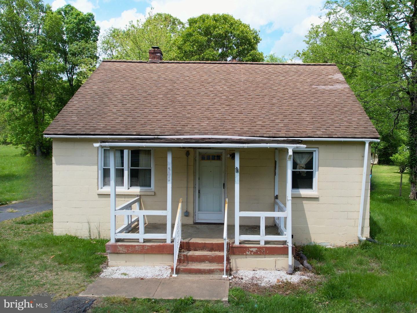 13616 NOKESVILLE RD, NOKESVILLE, Virginia 20181, 3 Bedrooms Bedrooms, ,1 BathroomBathrooms,Residential,For sale,13616 NOKESVILLE RD,VAPW2093482 MLS # VAPW2093482