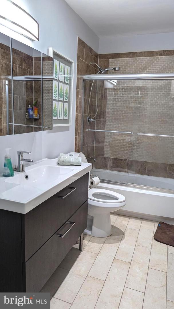 3608 FELMORE CT, WOODBRIDGE, Virginia 22193, 3 Bedrooms Bedrooms, ,1 BathroomBathrooms,Residential,For sale,3608 FELMORE CT,VAPW2093488 MLS # VAPW2093488
