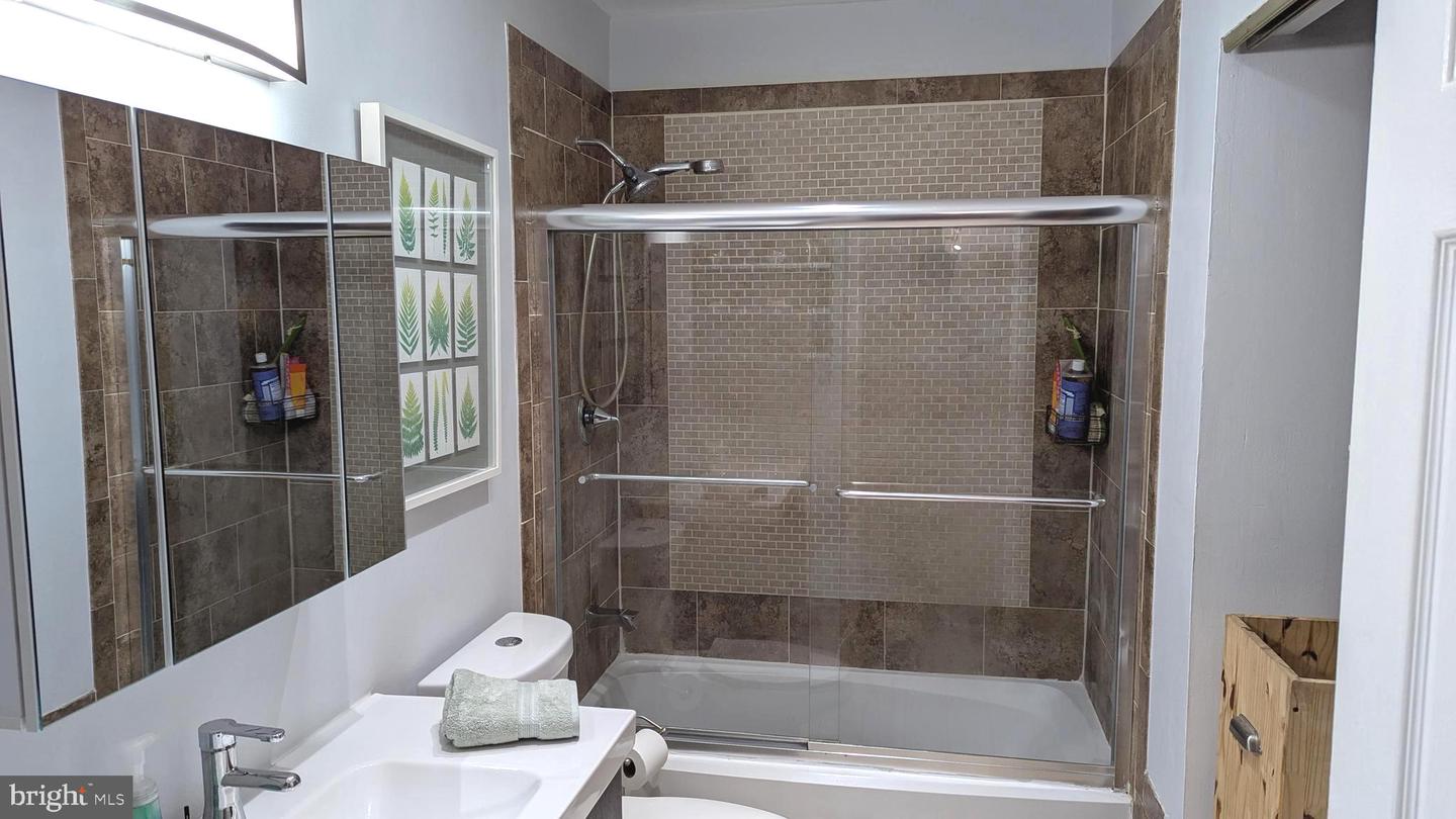 3608 FELMORE CT, WOODBRIDGE, Virginia 22193, 3 Bedrooms Bedrooms, ,1 BathroomBathrooms,Residential,For sale,3608 FELMORE CT,VAPW2093488 MLS # VAPW2093488