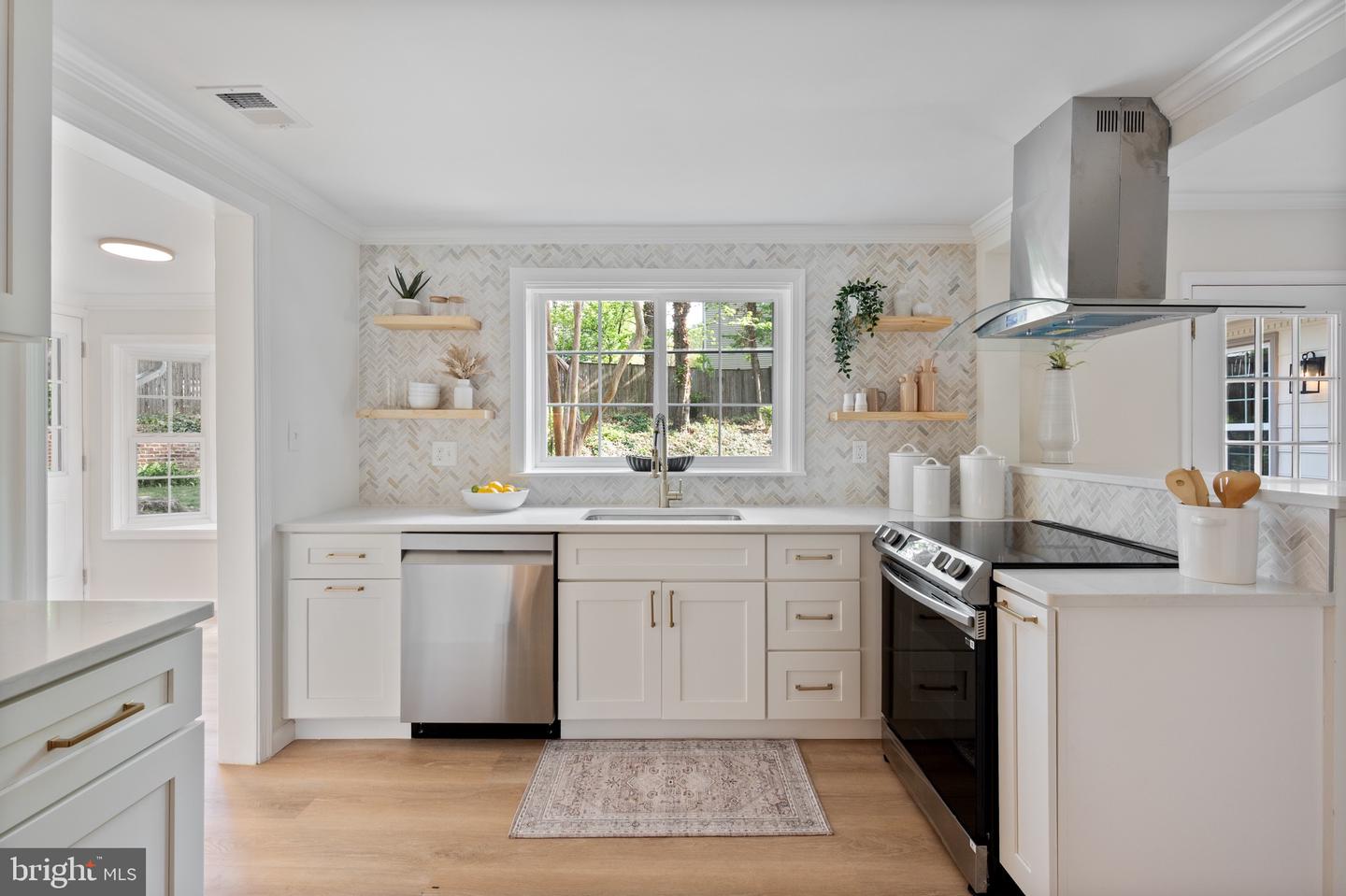 6001 BEECH TREE DR, ALEXANDRIA, Virginia 22310, 5 Bedrooms Bedrooms, ,3 BathroomsBathrooms,Residential,For sale,6001 BEECH TREE DR,VAFX2237738 MLS # VAFX2237738