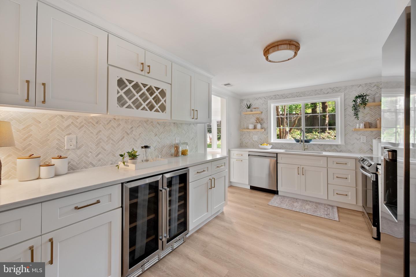 6001 BEECH TREE DR, ALEXANDRIA, Virginia 22310, 5 Bedrooms Bedrooms, ,3 BathroomsBathrooms,Residential,For sale,6001 BEECH TREE DR,VAFX2237738 MLS # VAFX2237738