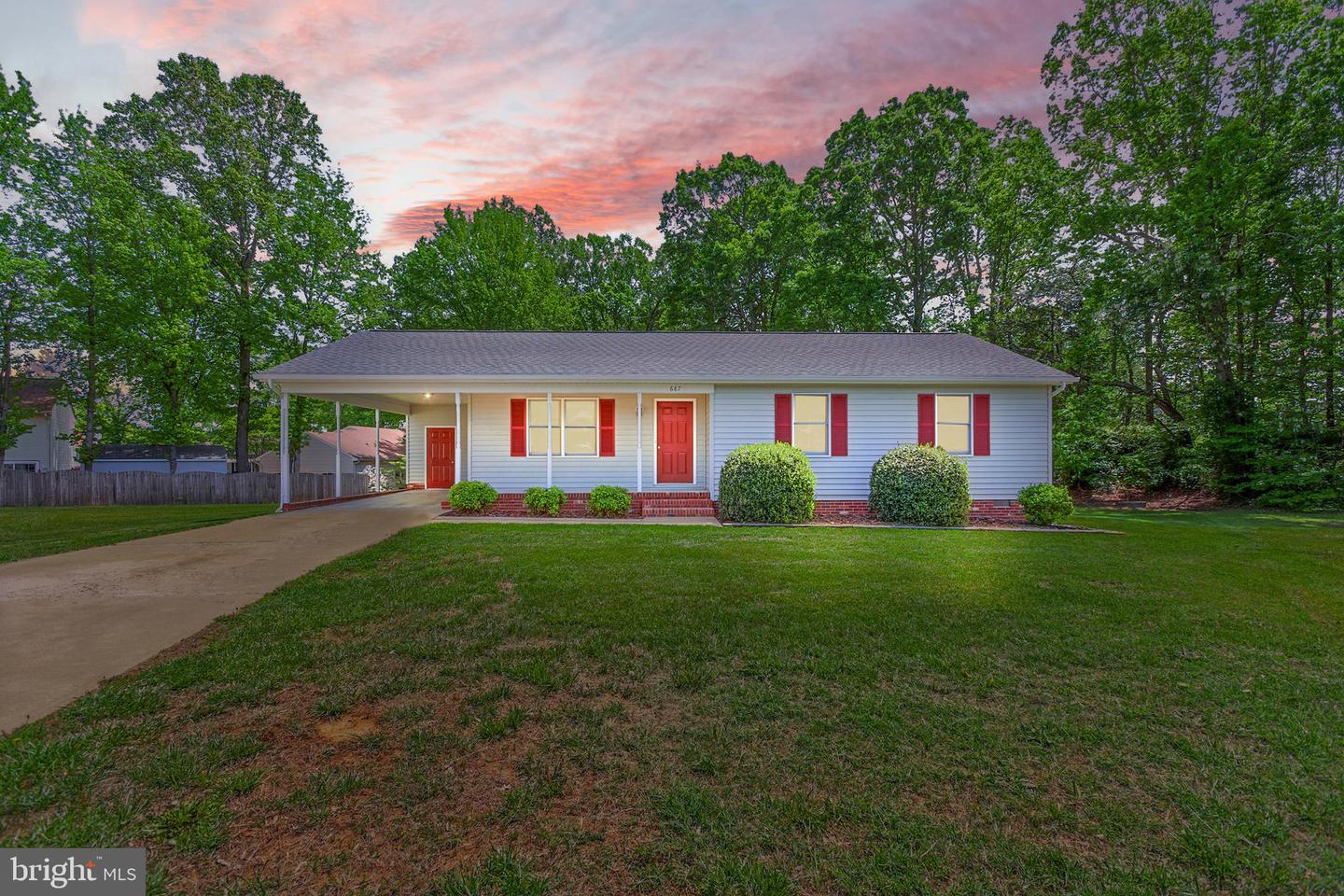 687 FITZPATRICK CT, FREDERICKSBURG, Virginia 22407, 3 Bedrooms Bedrooms, ,2 BathroomsBathrooms,Residential,For sale,687 FITZPATRICK CT,VASP2032694 MLS # VASP2032694