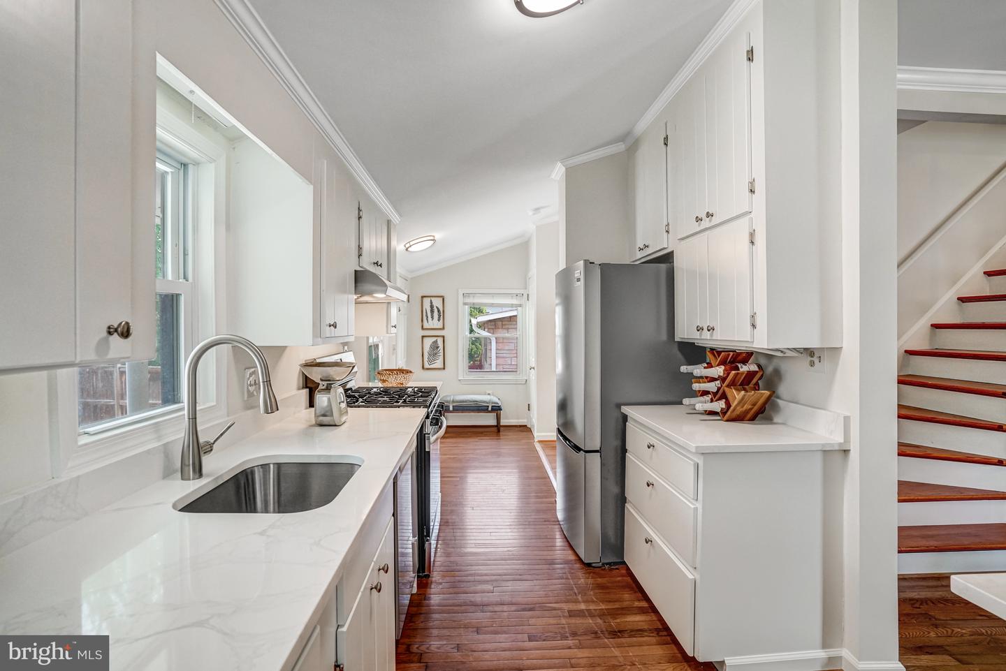 923 20TH ST S, ARLINGTON, Virginia 22202, 4 Bedrooms Bedrooms, ,3 BathroomsBathrooms,Residential,For sale,923 20TH ST S,VAAR2056818 MLS # VAAR2056818