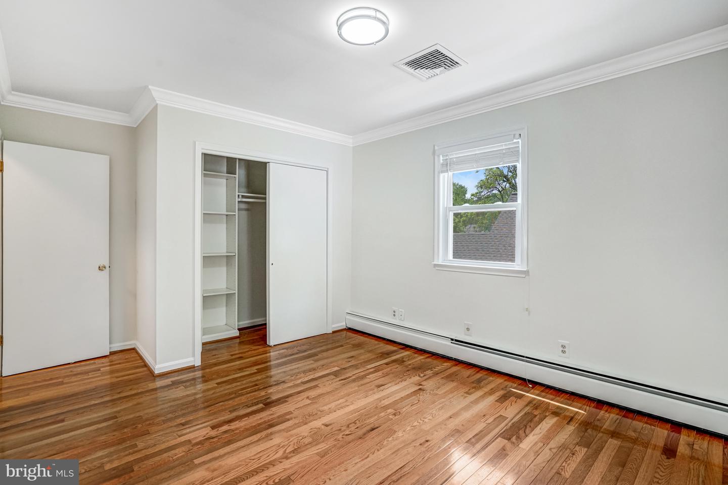 923 20TH ST S, ARLINGTON, Virginia 22202, 4 Bedrooms Bedrooms, ,3 BathroomsBathrooms,Residential,For sale,923 20TH ST S,VAAR2056818 MLS # VAAR2056818