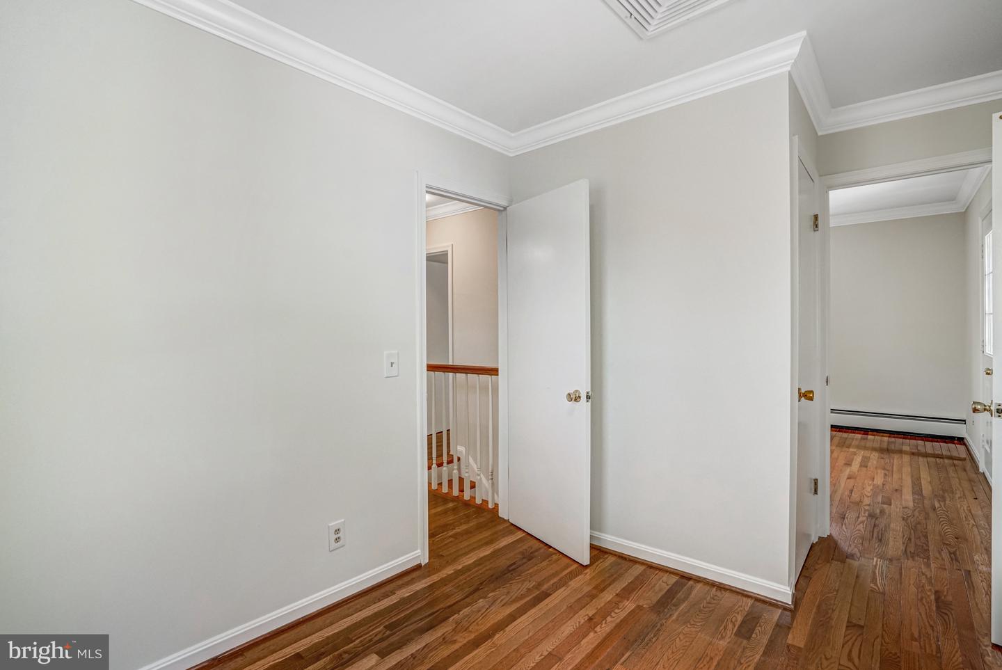 923 20TH ST S, ARLINGTON, Virginia 22202, 4 Bedrooms Bedrooms, ,3 BathroomsBathrooms,Residential,For sale,923 20TH ST S,VAAR2056818 MLS # VAAR2056818