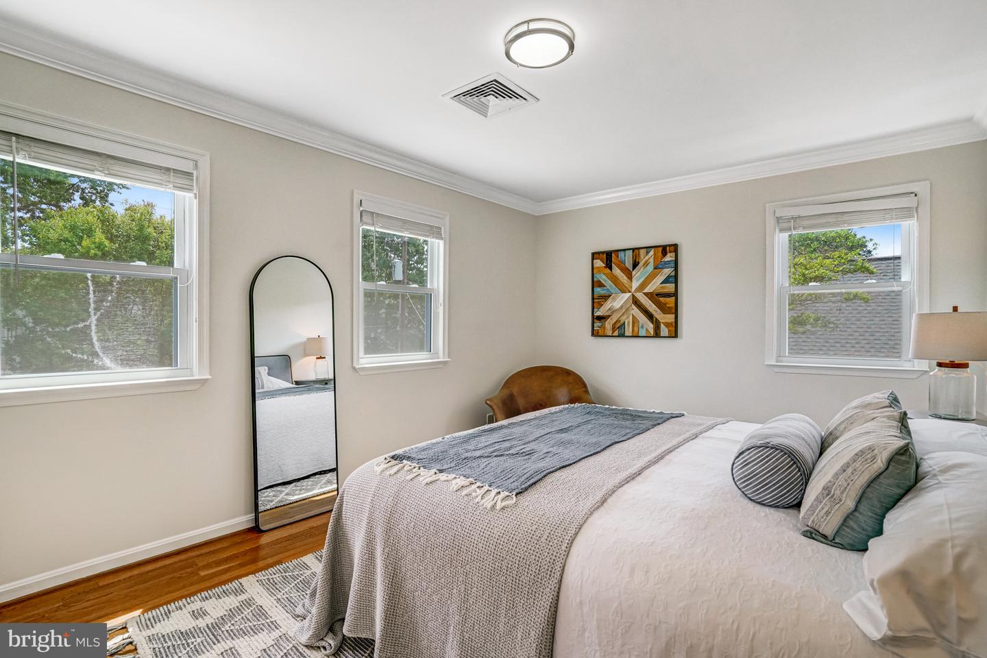 923 20TH ST S, ARLINGTON, Virginia 22202, 4 Bedrooms Bedrooms, ,3 BathroomsBathrooms,Residential,For sale,923 20TH ST S,VAAR2056818 MLS # VAAR2056818
