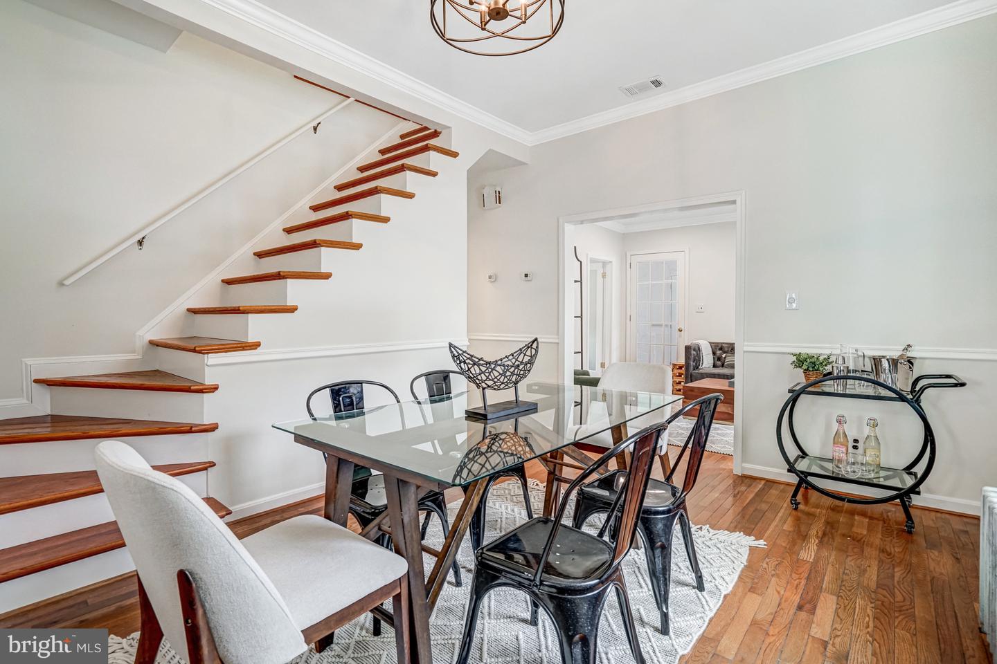 923 20TH ST S, ARLINGTON, Virginia 22202, 4 Bedrooms Bedrooms, ,3 BathroomsBathrooms,Residential,For sale,923 20TH ST S,VAAR2056818 MLS # VAAR2056818