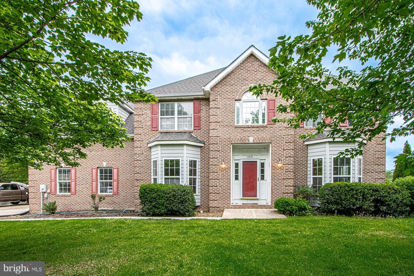 105 FAIRFIELD DR, WINCHESTER, Virginia 22602, 5 Bedrooms Bedrooms, ,3 BathroomsBathrooms,Residential,For sale,105 FAIRFIELD DR,VAFV2033814 MLS # VAFV2033814