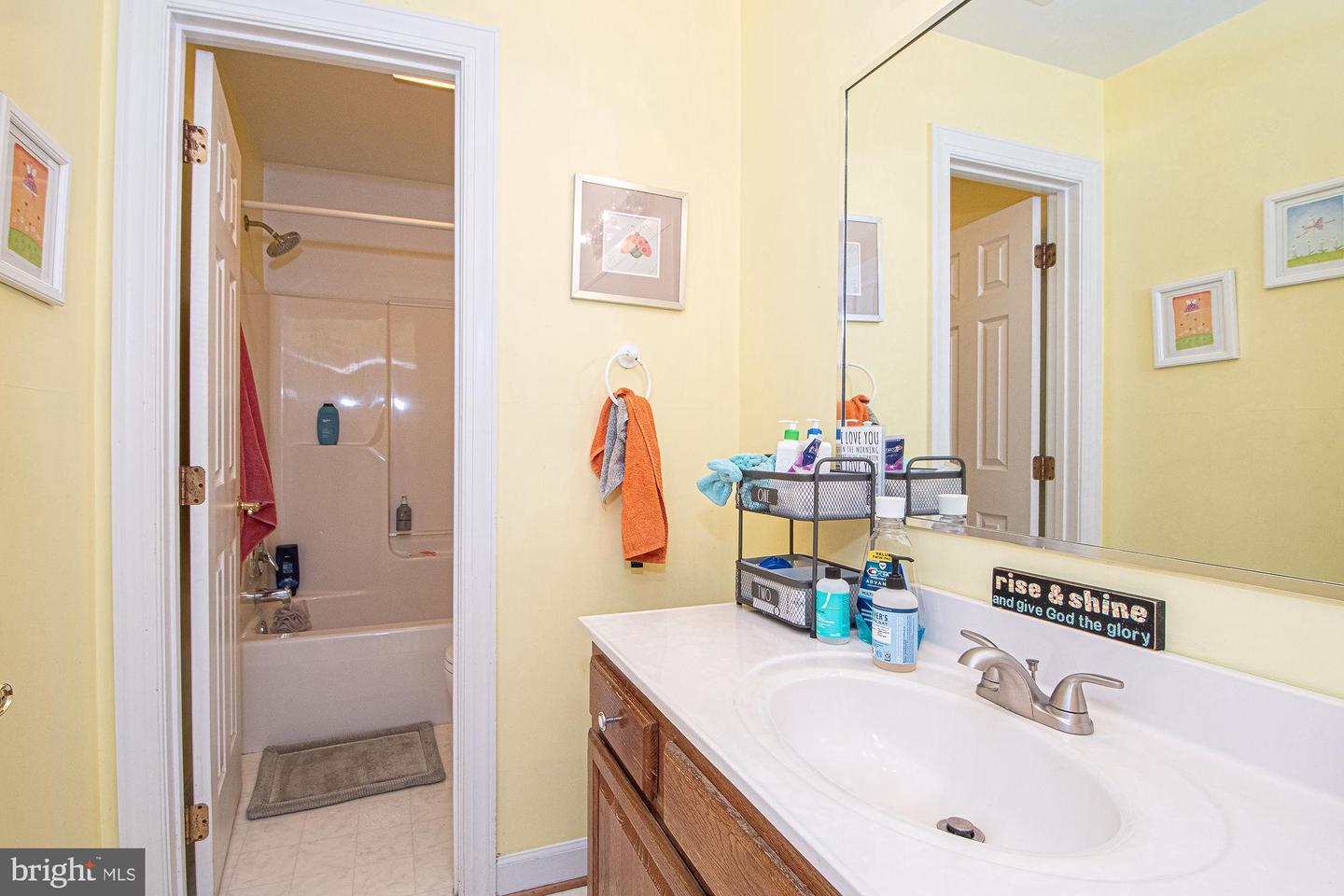 105 FAIRFIELD DR, WINCHESTER, Virginia 22602, 5 Bedrooms Bedrooms, ,3 BathroomsBathrooms,Residential,For sale,105 FAIRFIELD DR,VAFV2033814 MLS # VAFV2033814