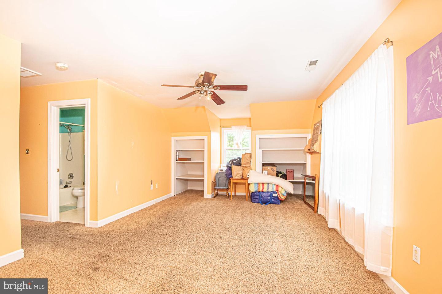 105 FAIRFIELD DR, WINCHESTER, Virginia 22602, 5 Bedrooms Bedrooms, ,3 BathroomsBathrooms,Residential,For sale,105 FAIRFIELD DR,VAFV2033814 MLS # VAFV2033814