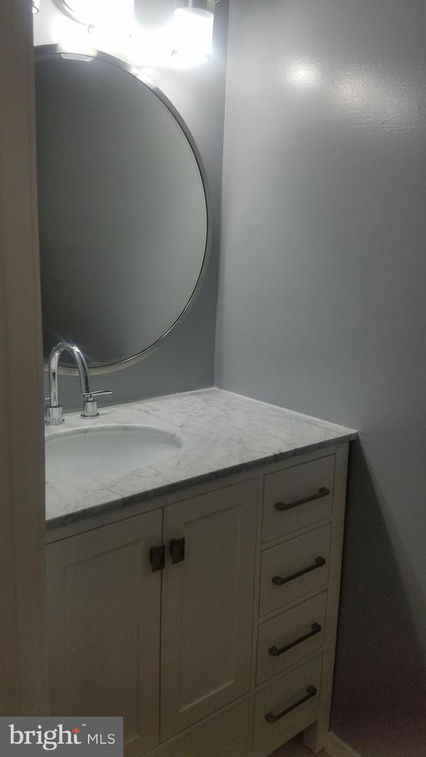 2930 JERMANTOWN RD #13, OAKTON, Virginia 22124, 3 Bedrooms Bedrooms, ,2 BathroomsBathrooms,Residential,For sale,2930 JERMANTOWN RD #13,VAFX2237794 MLS # VAFX2237794