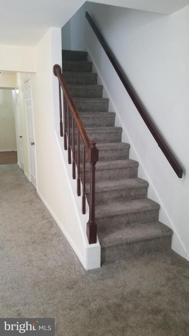 2930 JERMANTOWN RD #13, OAKTON, Virginia 22124, 3 Bedrooms Bedrooms, ,2 BathroomsBathrooms,Residential,For sale,2930 JERMANTOWN RD #13,VAFX2237794 MLS # VAFX2237794