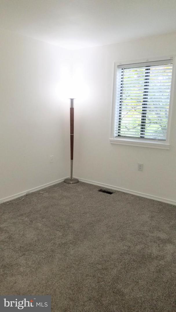 2930 JERMANTOWN RD #13, OAKTON, Virginia 22124, 3 Bedrooms Bedrooms, ,2 BathroomsBathrooms,Residential,For sale,2930 JERMANTOWN RD #13,VAFX2237794 MLS # VAFX2237794