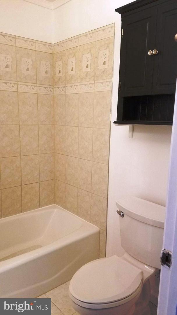 2930 JERMANTOWN RD #13, OAKTON, Virginia 22124, 3 Bedrooms Bedrooms, ,2 BathroomsBathrooms,Residential,For sale,2930 JERMANTOWN RD #13,VAFX2237794 MLS # VAFX2237794