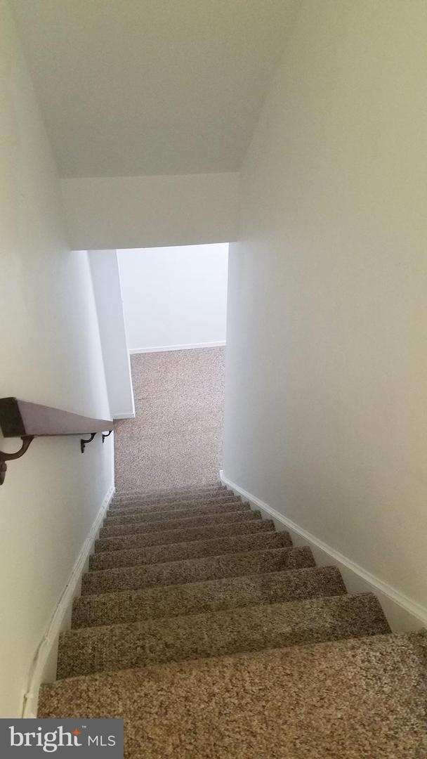 2930 JERMANTOWN RD #13, OAKTON, Virginia 22124, 3 Bedrooms Bedrooms, ,2 BathroomsBathrooms,Residential,For sale,2930 JERMANTOWN RD #13,VAFX2237794 MLS # VAFX2237794