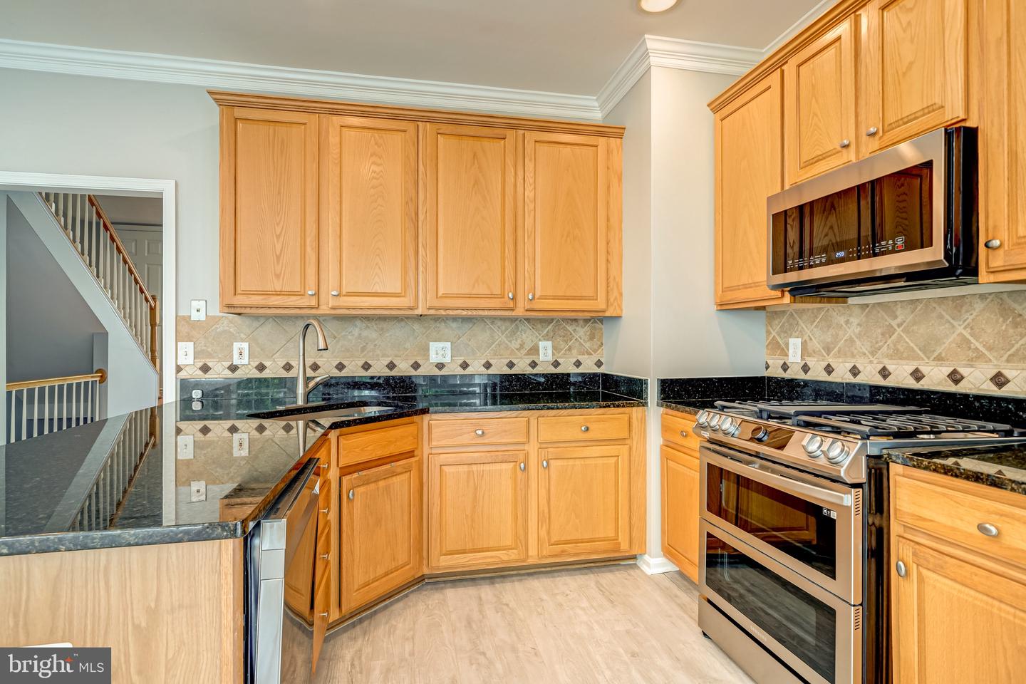 13937 GOTHIC DR, CENTREVILLE, Virginia 20121, 3 Bedrooms Bedrooms, ,3 BathroomsBathrooms,Residential,For sale,13937 GOTHIC DR,VAFX2237798 MLS # VAFX2237798