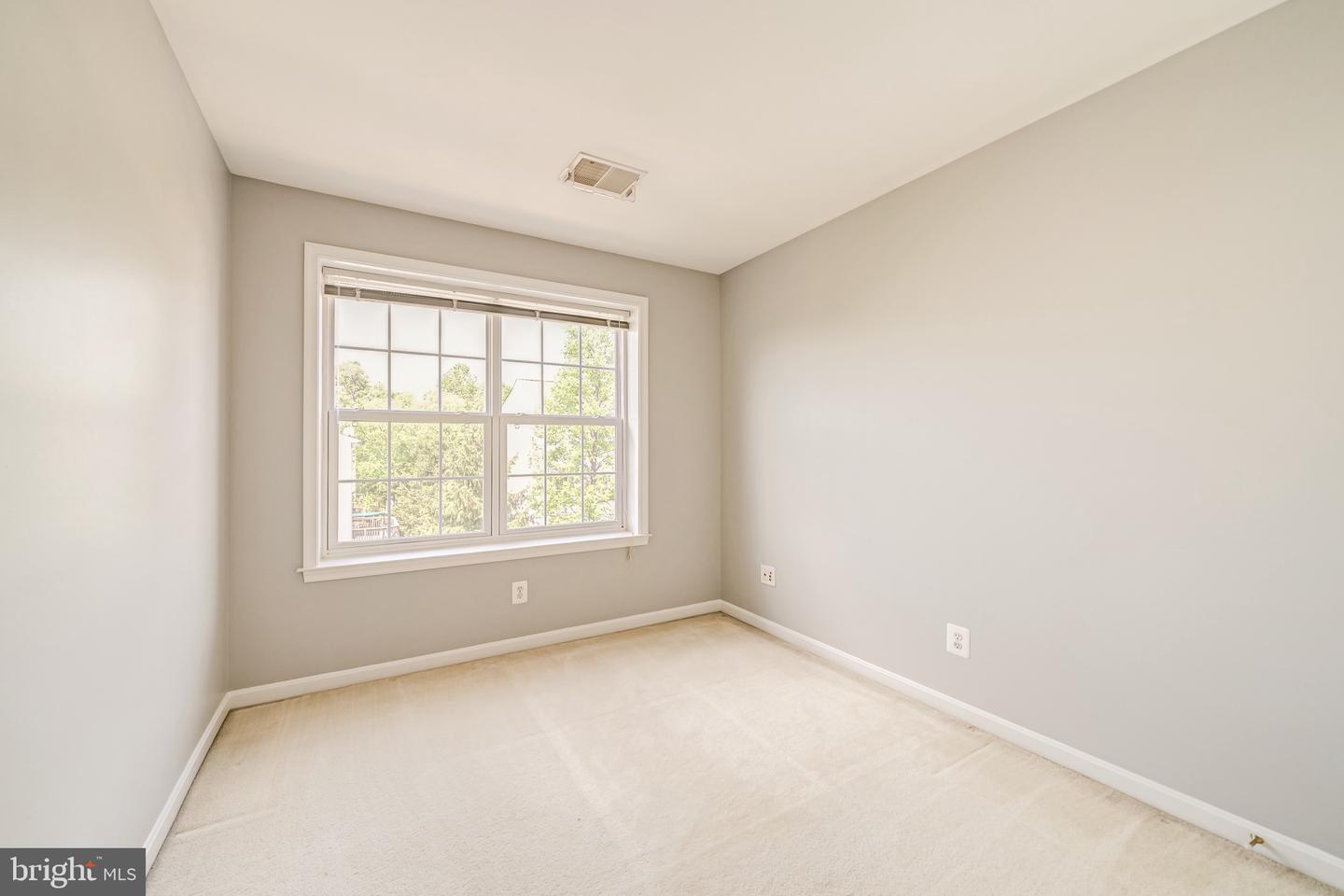 13937 GOTHIC DR, CENTREVILLE, Virginia 20121, 3 Bedrooms Bedrooms, ,3 BathroomsBathrooms,Residential,For sale,13937 GOTHIC DR,VAFX2237798 MLS # VAFX2237798