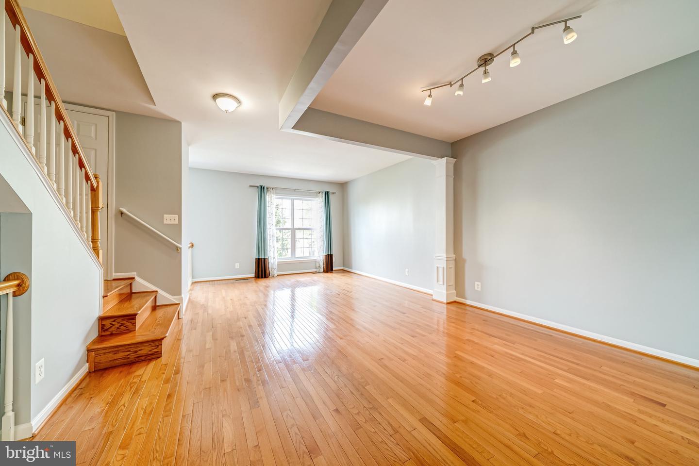 13937 GOTHIC DR, CENTREVILLE, Virginia 20121, 3 Bedrooms Bedrooms, ,3 BathroomsBathrooms,Residential,For sale,13937 GOTHIC DR,VAFX2237798 MLS # VAFX2237798