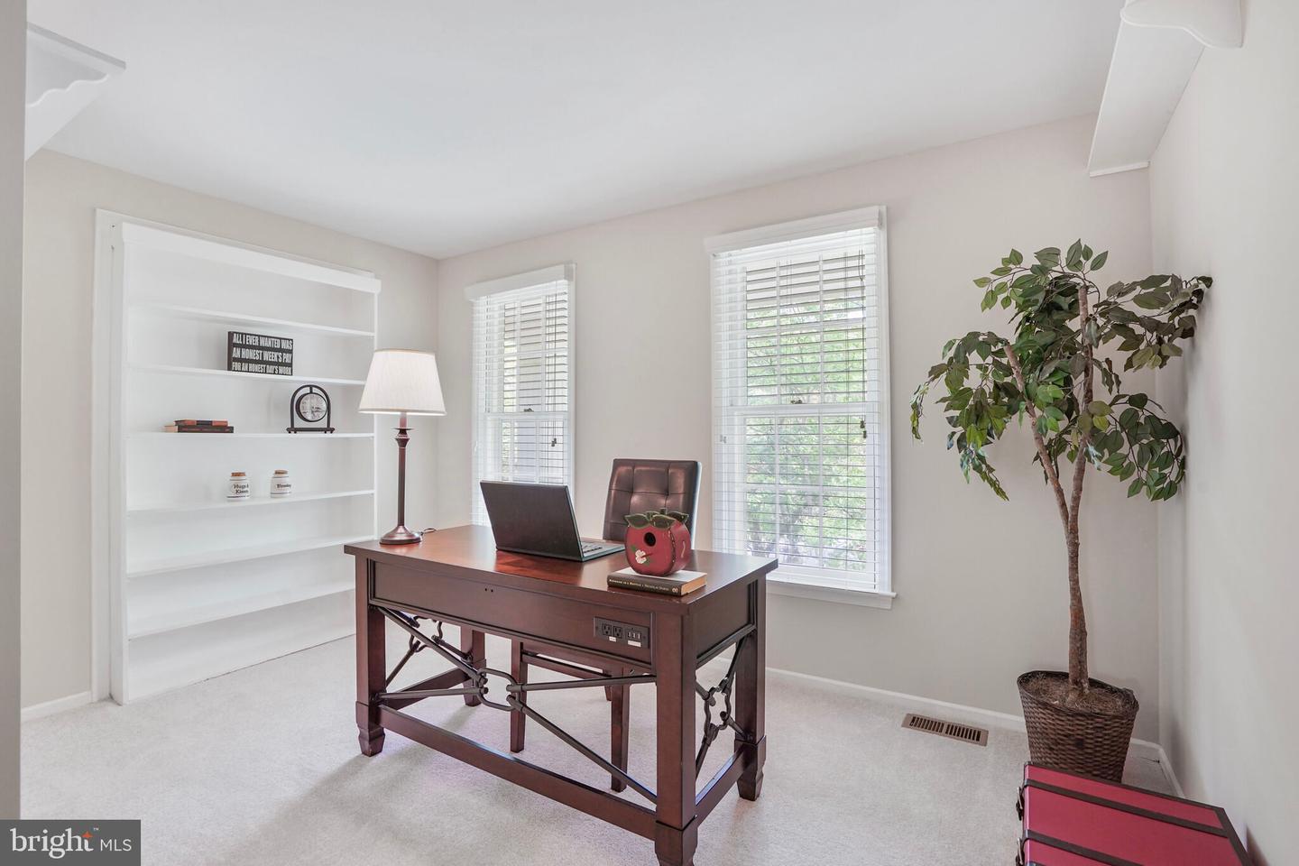 10403 HERITAGE LANDING RD, BURKE, Virginia 22015, 4 Bedrooms Bedrooms, ,2 BathroomsBathrooms,Residential,For sale,10403 HERITAGE LANDING RD,VAFX2237802 MLS # VAFX2237802