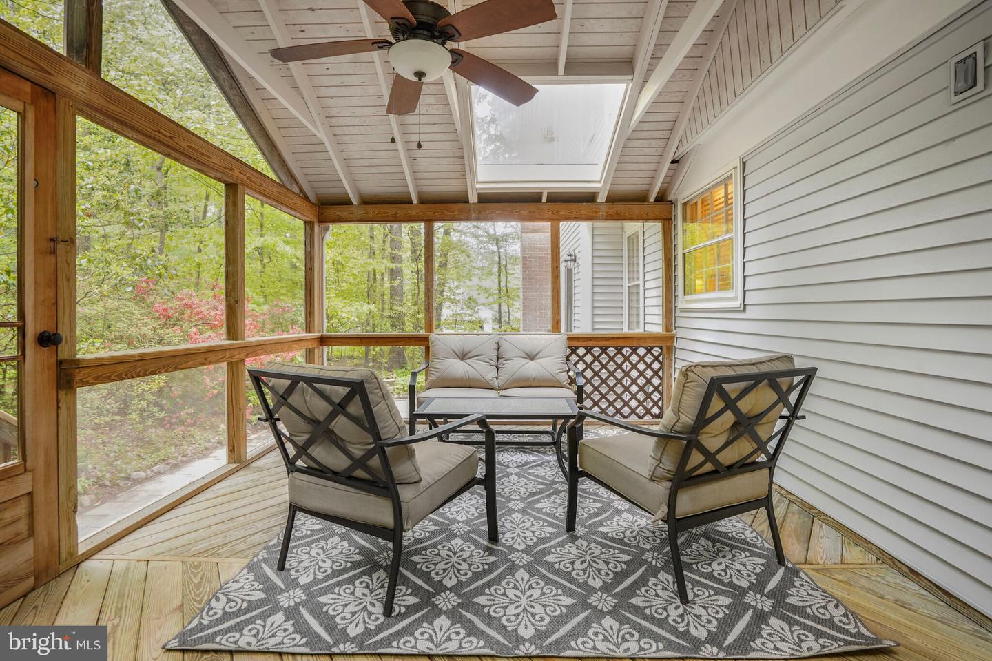 10403 HERITAGE LANDING RD, BURKE, Virginia 22015, 4 Bedrooms Bedrooms, ,2 BathroomsBathrooms,Residential,For sale,10403 HERITAGE LANDING RD,VAFX2237802 MLS # VAFX2237802