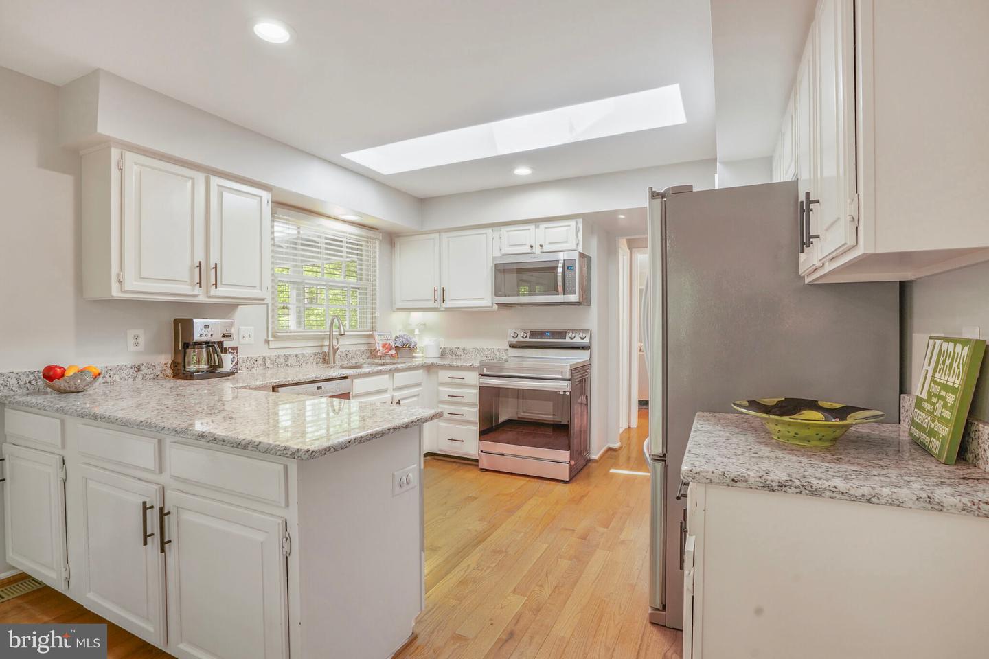 10403 HERITAGE LANDING RD, BURKE, Virginia 22015, 4 Bedrooms Bedrooms, ,2 BathroomsBathrooms,Residential,For sale,10403 HERITAGE LANDING RD,VAFX2237802 MLS # VAFX2237802