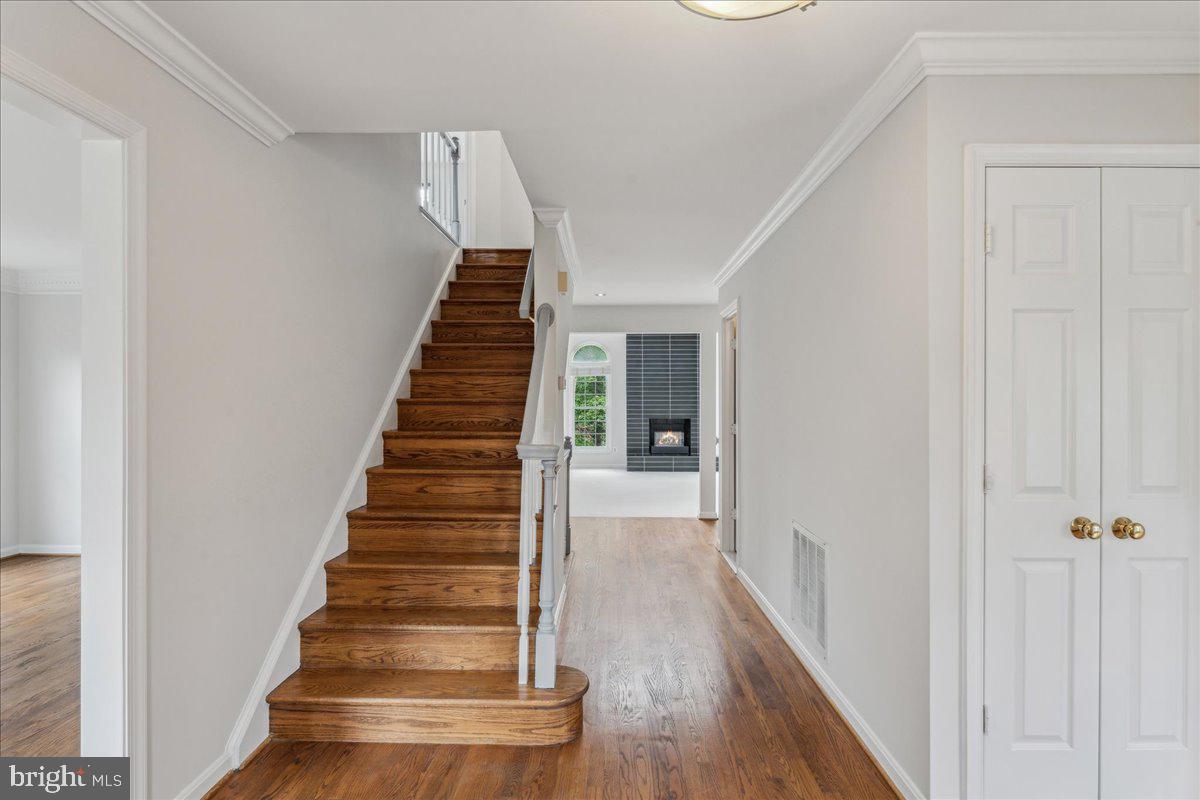 3020 FOX MILL RD, OAKTON, Virginia 22124, 5 Bedrooms Bedrooms, ,4 BathroomsBathrooms,Residential,For sale,3020 FOX MILL RD,VAFX2237638 MLS # VAFX2237638