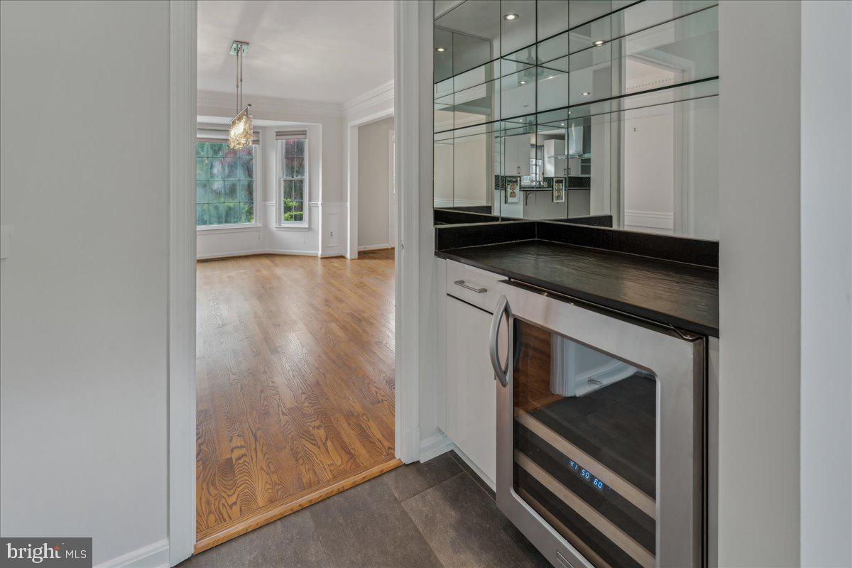 3020 FOX MILL RD, OAKTON, Virginia 22124, 5 Bedrooms Bedrooms, ,4 BathroomsBathrooms,Residential,For sale,3020 FOX MILL RD,VAFX2237638 MLS # VAFX2237638