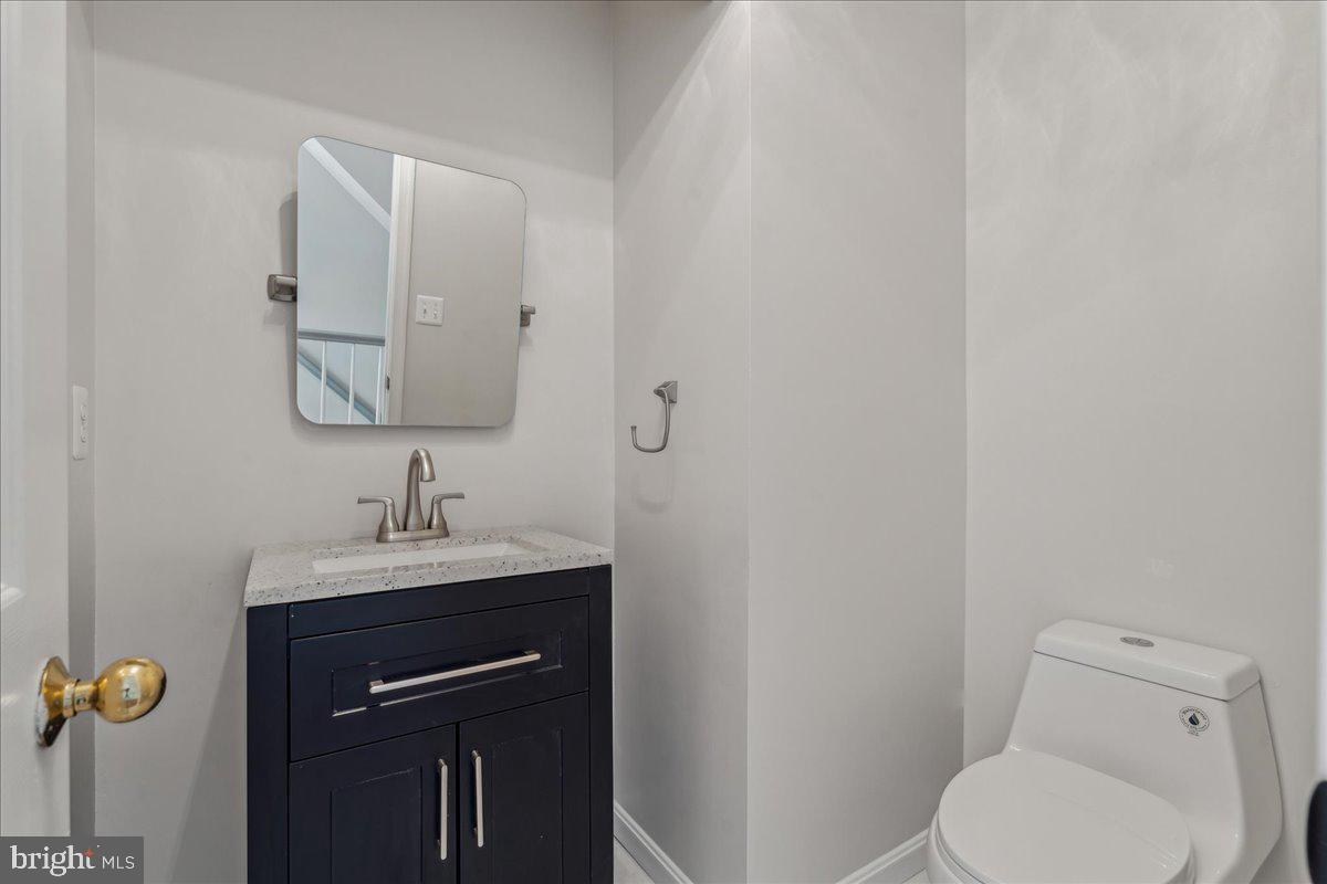 3020 FOX MILL RD, OAKTON, Virginia 22124, 5 Bedrooms Bedrooms, ,4 BathroomsBathrooms,Residential,For sale,3020 FOX MILL RD,VAFX2237638 MLS # VAFX2237638