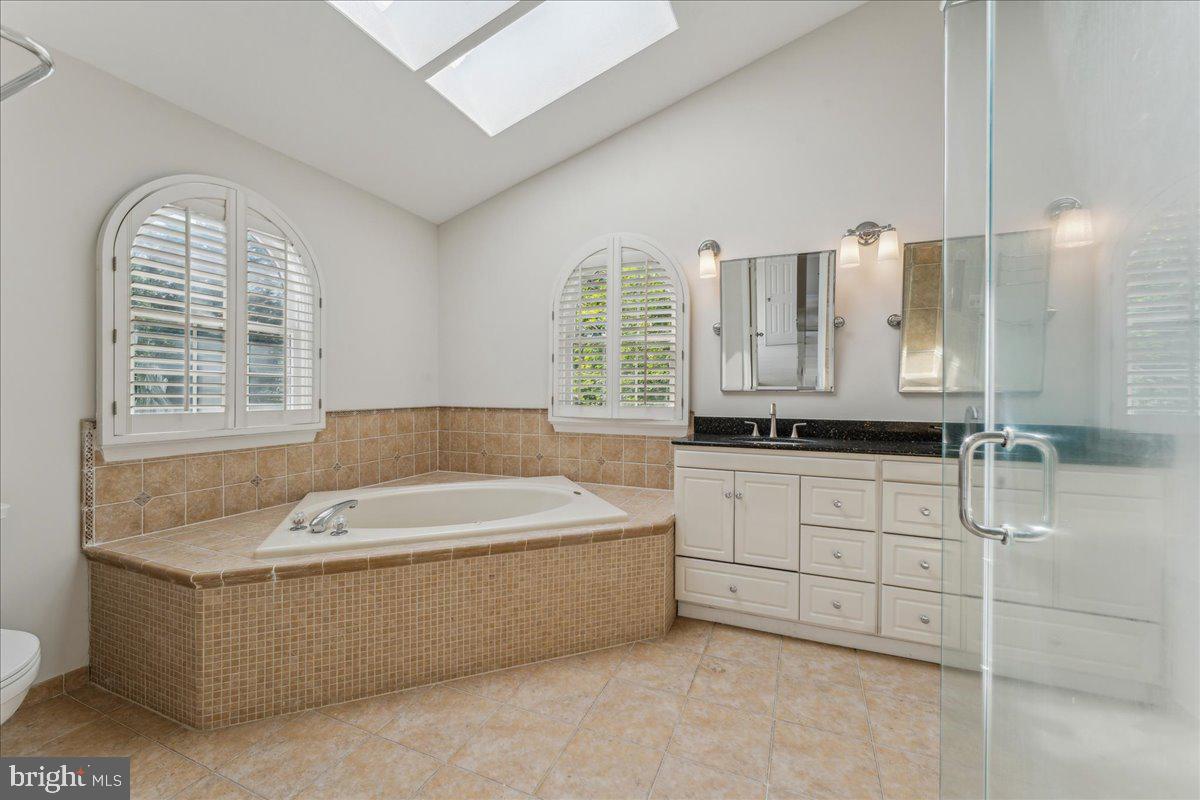 3020 FOX MILL RD, OAKTON, Virginia 22124, 5 Bedrooms Bedrooms, ,4 BathroomsBathrooms,Residential,For sale,3020 FOX MILL RD,VAFX2237638 MLS # VAFX2237638